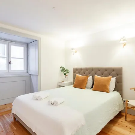 Double Room With Private Wc In Shared House In Downtown Lisbon Exterior photo