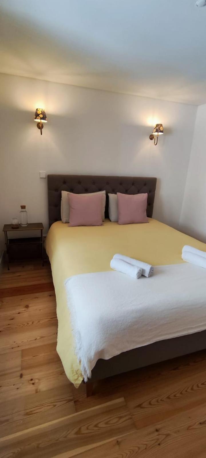 Double With Private Wc In Shared House In Downtown * Lisbona